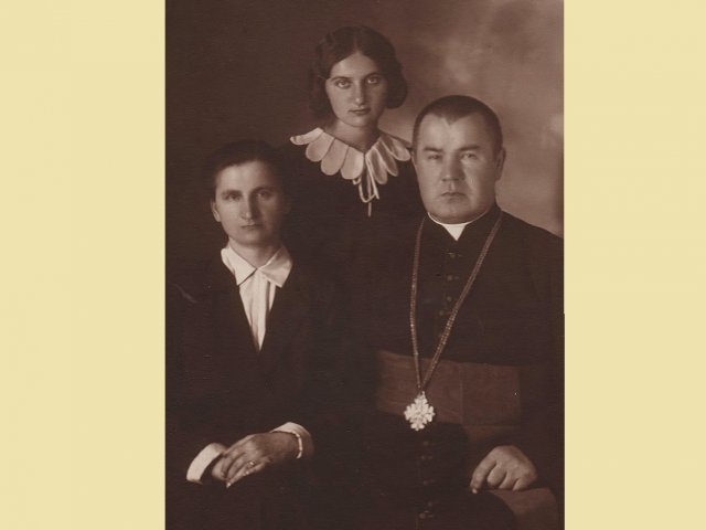 W środku Zofia Guzek - bratanica po lewej siostra Agnieszka Sudoł